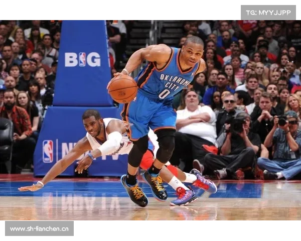 NBA!雷霆队险胜灰熊队,代价是两员大将的伤病 NBA!雷霆队险胜灰熊队,代价是两员大将的伤病